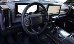 GMC HUMMER EV SUV 3X e4WD 4dr 2025 — side view