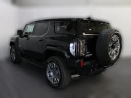 GMC HUMMER EV SUV 3X e4WD 4dr 2025 — side view