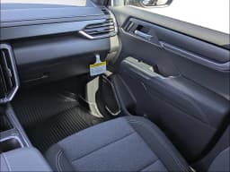 GMC Acadia FWD Elevation 4dr 2026 — side view