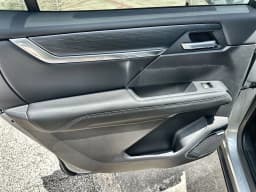 GMC Acadia FWD Elevation 4dr 2026 — side view