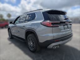 GMC Acadia FWD Elevation 4dr 2026 — side view