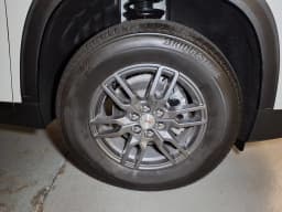 GMC Acadia FWD Elevation 4dr 2026 — side view