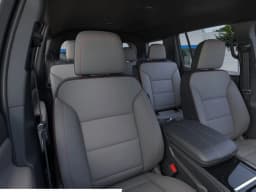 Chevrolet Traverse FWD LT 4dr 2026 — side view