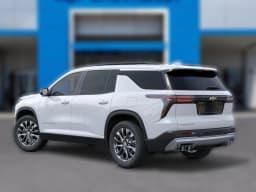 Chevrolet Traverse FWD LT 4dr 2026 — side view