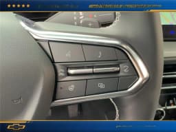 Chevrolet Traverse FWD LT 4dr 2027 — side view