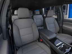 Chevrolet Traverse FWD LT 4dr 2027 — side view
