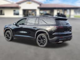 Chevrolet Traverse FWD LT 4dr 2027 — side view