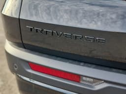 Chevrolet Traverse FWD LT 4dr 2027 — side view