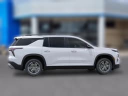 Chevrolet Traverse FWD LT 4dr 2027 — side view