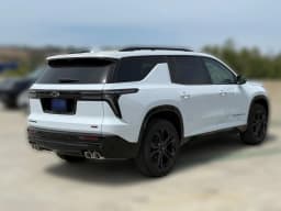 Chevrolet Traverse FWD RS 4dr 2027 — side view