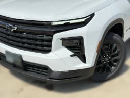 Chevrolet Traverse AWD LT 4dr 2026 — side view