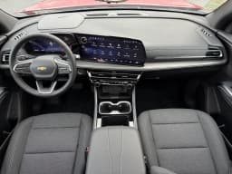 Chevrolet Traverse AWD LT 4dr 2026 — side view