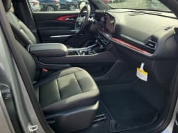 Chevrolet Traverse AWD Z71 4dr 2026 — side view