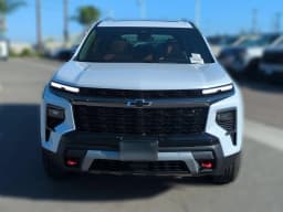 Chevrolet Traverse AWD Z71 4dr 2027 — side view