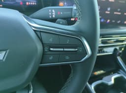 Chevrolet Traverse AWD Z71 4dr 2027 — side view