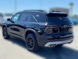 Chevrolet Traverse AWD Z71 4dr 2027 — side view