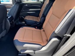 Chevrolet Traverse AWD Z71 4dr 2027 — side view