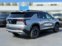 Chevrolet Traverse AWD Z71 4dr 2027 — side view