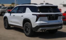 Chevrolet Traverse AWD Z71 4dr 2027 — side view