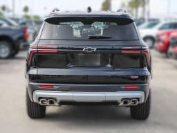 Chevrolet Traverse AWD Z71 4dr 2026 — side view