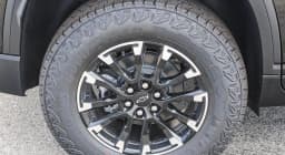 Chevrolet Traverse AWD Z71 4dr 2026 — side view