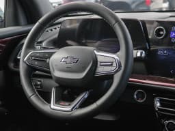 Chevrolet Traverse AWD Z71 4dr 2026 — side view