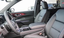 Chevrolet Traverse AWD Z71 4dr 2026 — side view