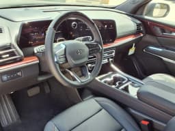Chevrolet Traverse AWD Z71 4dr 2026 — side view
