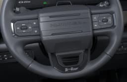 GMC HUMMER EV Pickup 2X e4WD Crew Cab 2026 — side view