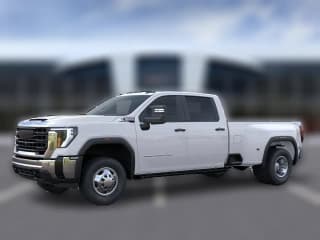 GMC Sierra 3500HD Pro 4WD Crew Cab 172" GMC Sierra 3500HD Pro 4WD Crew Cab 172"