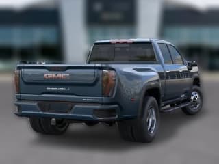 GMC Sierra 3500HD Denali 4WD Crew Cab 172" GMC Sierra 3500HD Denali 4WD Crew Cab 172"