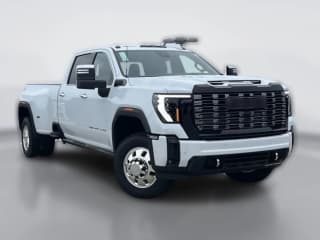 GMC Sierra 3500HD Denali Ultimate 4WD Crew Cab 159" GMC Sierra 3500HD Denali Ultimate 4WD Crew Cab 159"