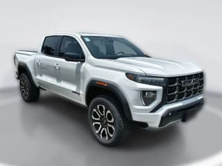 GMC Canyon 4WD AT4 4WD Crew Cab GMC Canyon 4WD AT4 4WD Crew Cab