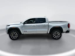 GMC Canyon 4WD AT4 4WD Crew Cab 2026 — side view