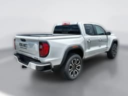 GMC Canyon 4WD AT4 4WD Crew Cab 2026 — side view