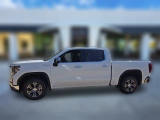 GMC Sierra 1500 SLT 2WD Crew Cab 147" GMC Sierra 1500 SLT 2WD Crew Cab 147"