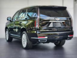 Cadillac Escalade RWD Luxury 4dr 2026 — side view