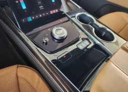 Cadillac Escalade RWD Luxury 4dr 2026 — side view