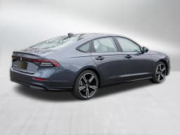 Honda Accord Sedan SE CVT 2026 — side view