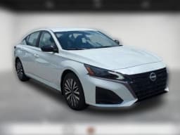 Nissan Altima SV FWD 2026 — side view