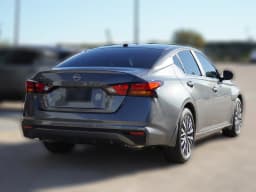 Nissan Altima SV FWD 2026 — side view