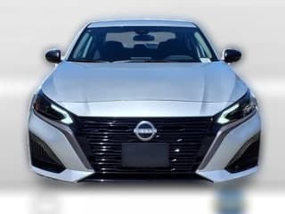 Nissan Altima SV FWD Nissan Altima SV FWD