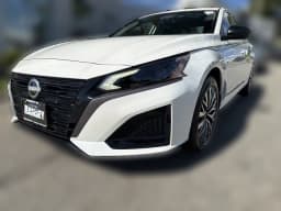 Nissan Altima SV AWD 2026 — side view