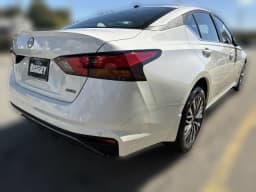 Nissan Altima SV AWD 2026 — side view