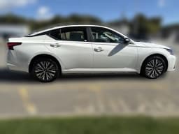 Nissan Altima SV AWD 2026 — side view