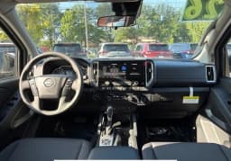 Nissan Frontier SV Crew Cab 4x4 2026 — side view