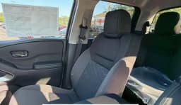 Nissan Frontier SV Crew Cab 4x4 2026 — side view