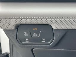Volkswagen Atlas 2.0T Peak Edition 4MOTION 2026 — side view