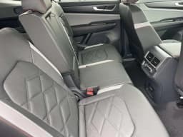 Volkswagen Atlas 2.0T Peak Edition 4MOTION 2026 — side view