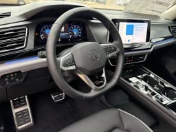 Volkswagen Atlas 2.0T Peak Edition 4MOTION 2026 — side view